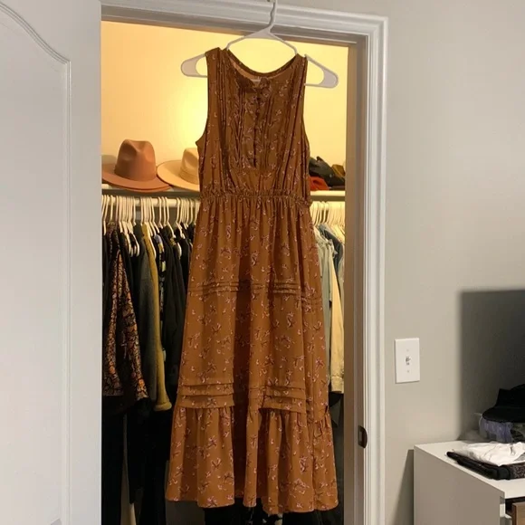 Moon River | Dresses | Moon River Long Sleeveless Dress | Poshmark